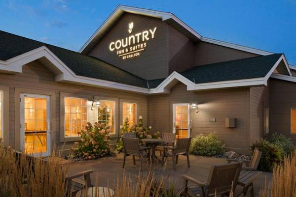 Country Inn & Suites by Radisson Baxter MN