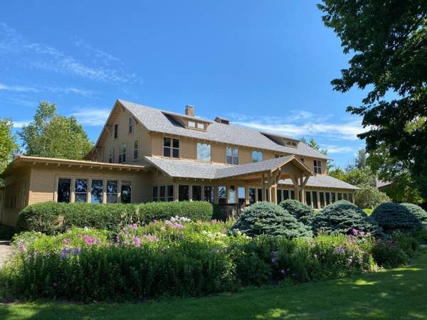 Peters Sunset Beach Resort and Golf