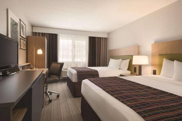 Workspace - Country Inn & Suites by Radisson Grand Rapids MN