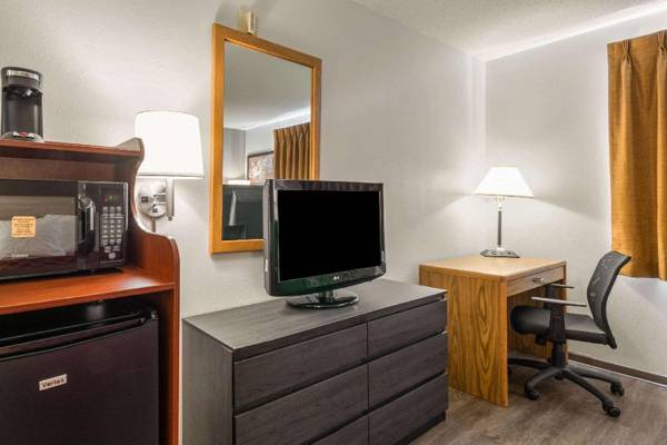 Workspace - Econo Lodge Ortonville