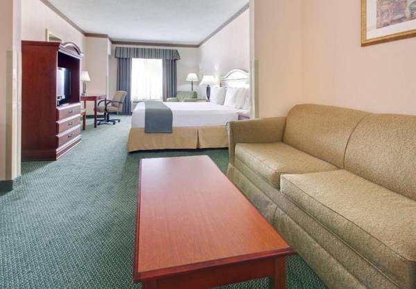 Holiday Inn Express Hotel & Suites Cleveland - Ms