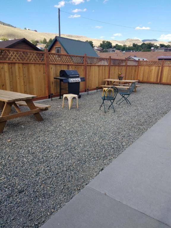 406 Cabins at Yellowstone