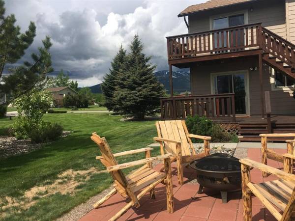 Dog Friendly Sans Souci Cabin with Hot Tub by AAA Red Lodge Rentals