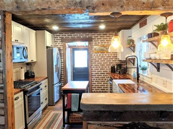 Orion's View with Hot Tub by AAA Red Lodge Rentals