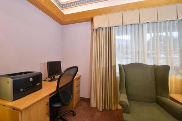 Workspace - Days Inn by Wyndham Jefferson