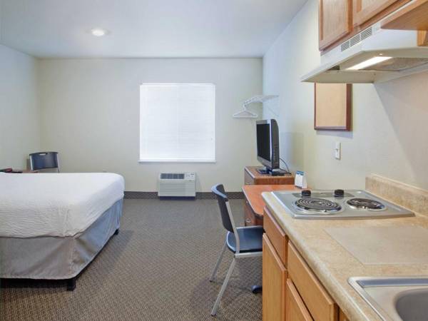 WoodSpring Suites Dickinson