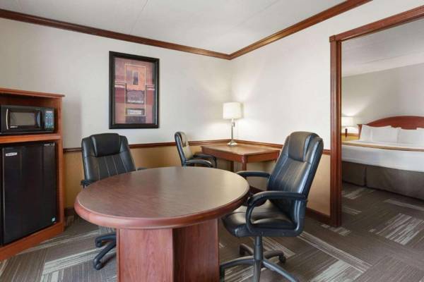 Workspace - Baymont by Wyndham Mandan Bismarck Area