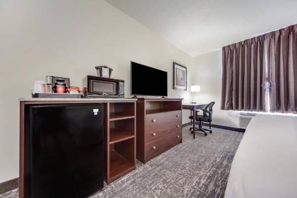 Cobblestone Inn & Suites - Holdrege