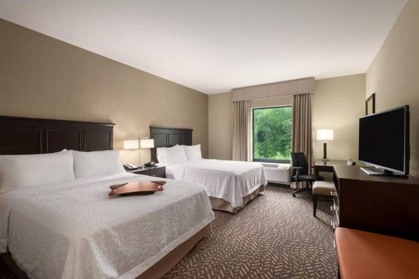 Workspace - Hampton Inn Philadelphia/Voorhees