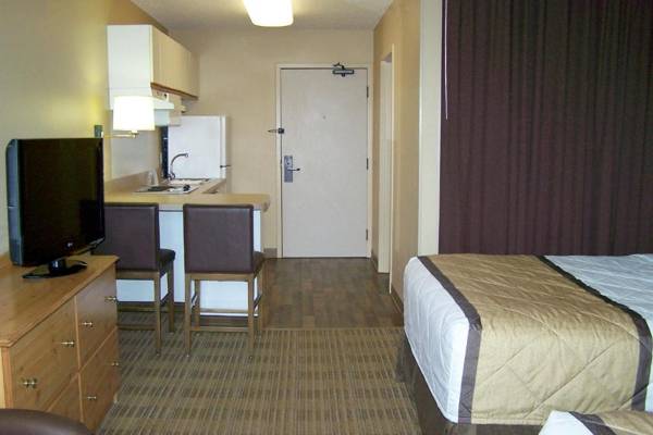 Extended Stay America Suites - Newark - Woodbridge