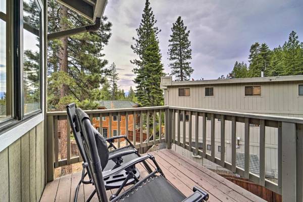 Modern Townhome with Yard Less Than 1 Mi to Lake Tahoe!