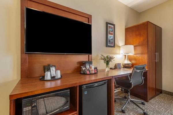 Workspace - Comfort Inn