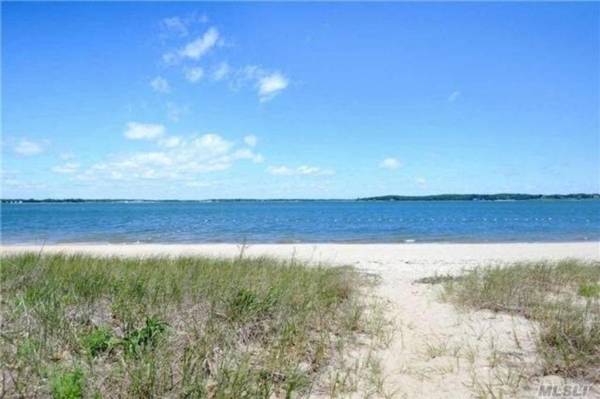 Sand Dollar North Fork Beach House Vineyards Farm Stands Kayak