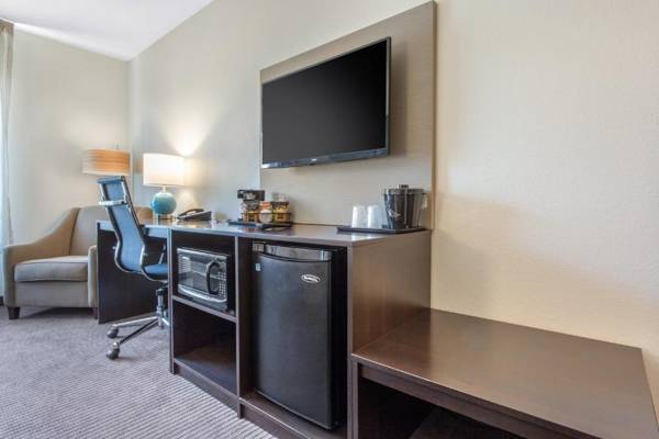 Workspace - Sleep Inn & Suites Monroe - Woodbury