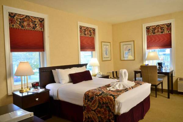 Skaneateles Suites Boutique Hotel