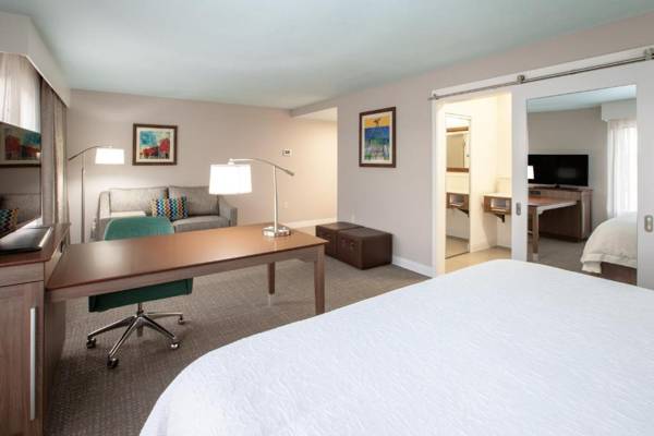 Workspace - Hampton Inn & Suites-Alliance OH