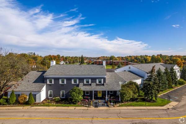 The Aurora Inn Hotel and Event Center