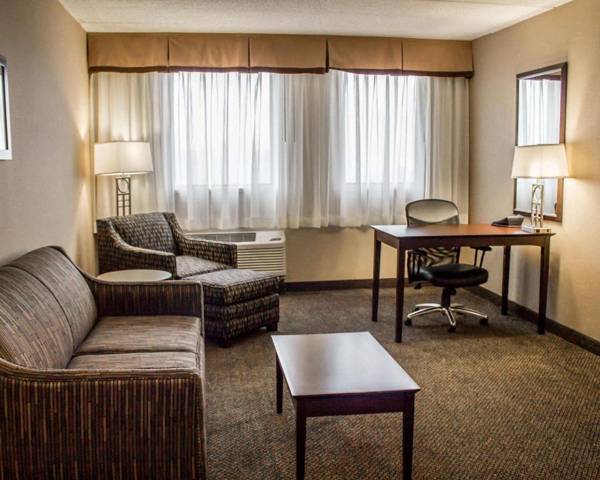 Workspace - Comfort Inn & Suites Wadsworth