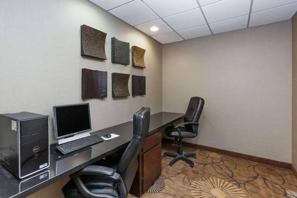 Workspace - Super 8 by Wyndham Atoka