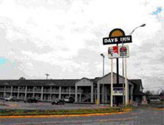 Days Inn by Wyndham Wagoner