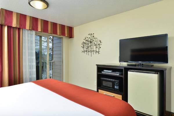 Holiday Inn Express Portland SE - Clackamas Area an IHG Hotel