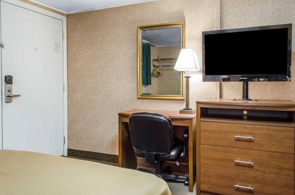 Workspace - Econo Lodge Bellefonte