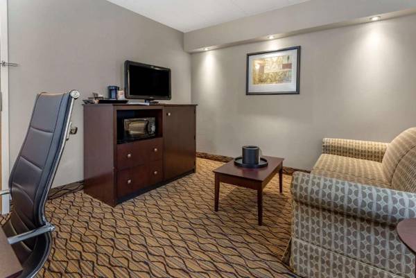 Workspace - Comfort Inn & Suites Glen Mills - Concordville