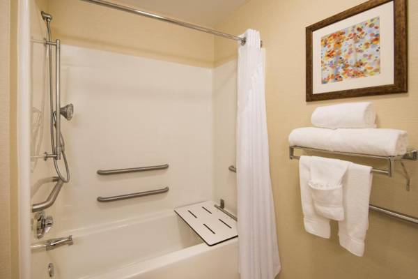 Holiday Inn Express & Suites - Sharon-Hermitage an IHG Hotel