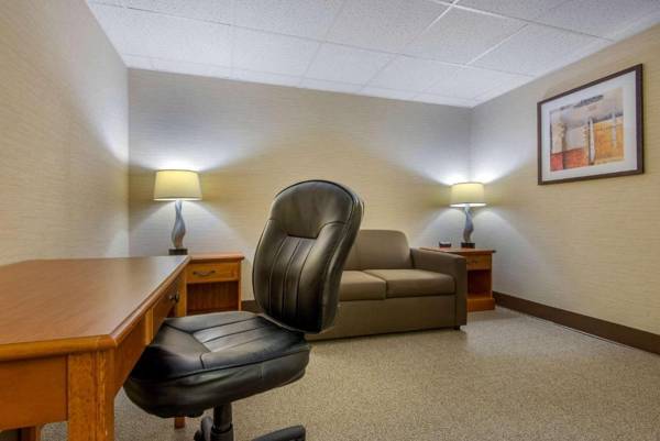 Workspace - Quality Inn & Suites Mansfield