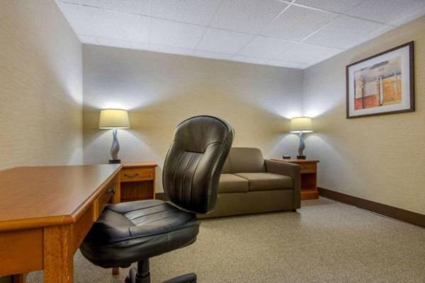 Workspace - Comfort Inn