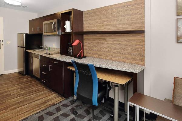 Workspace - TownePlace Suites by Marriott Grove City Mercer/Outlets