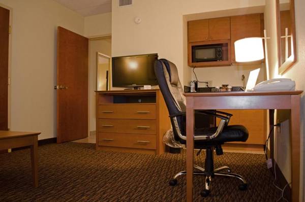 Workspace - Clarion Hotel & Suites University-Shippensburg