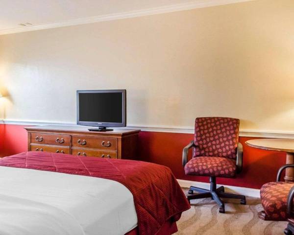 Workspace - Clarion Inn Strasburg - Lancaster