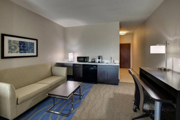 Workspace - Holiday Inn Express & Suites Lancaster East - Strasburg an IHG Hotel