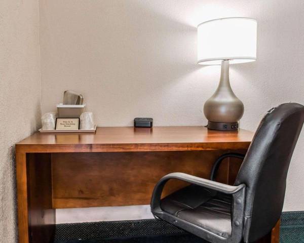 Workspace - Quality Inn Waynesburg