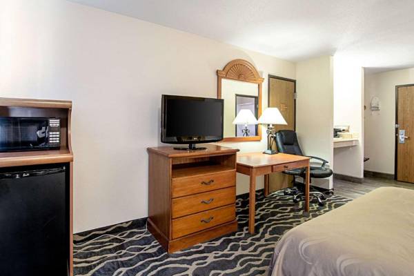 Quality Inn Huron