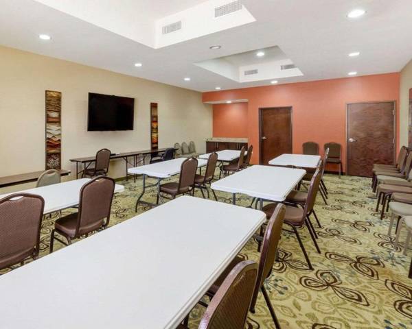 Comfort Suites Cotulla near I-35