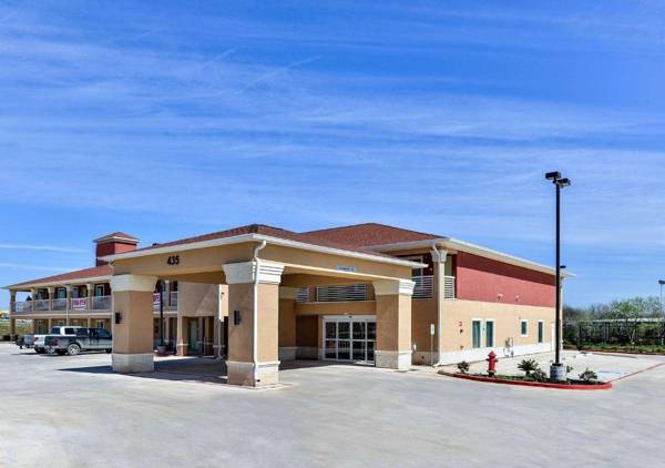 Scottish Inn & Suites Cotulla TX