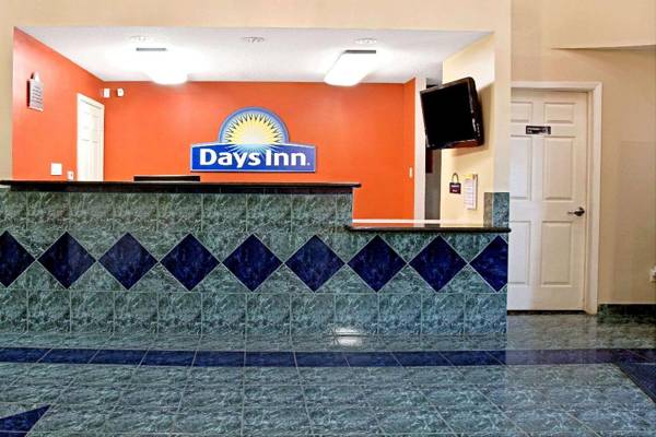 Days Inn by Wyndham El Campo TX