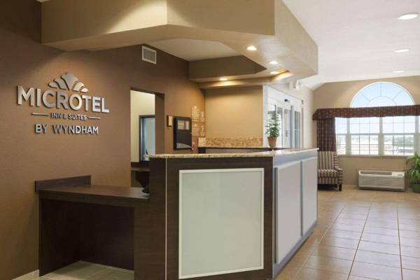 Microtel Inn & Suites Pleasanton