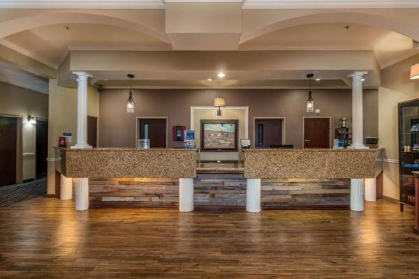 Best Western Plus Shamrock Inn & Suites