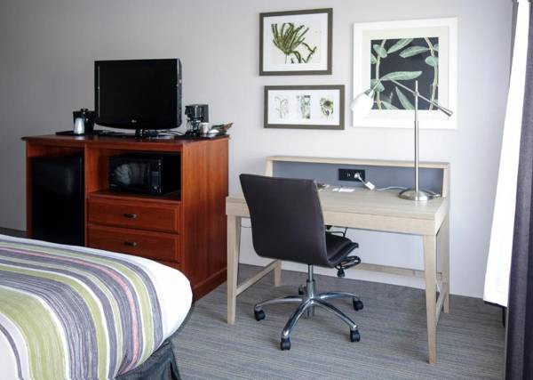 Workspace - Country Inn & Suites by Radisson Dahlgren-King George VA