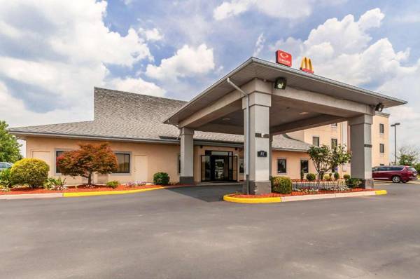 Econo Lodge Inn & Suites Middletown