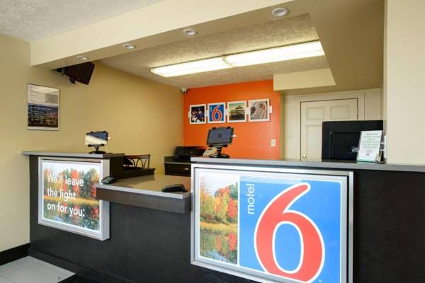 Motel 6-Mount Jackson VA - Shenandoah