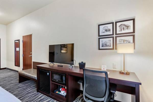 Workspace - Cobblestone Hotel & Suites - DePere