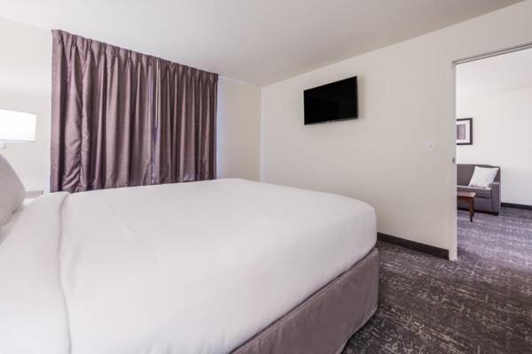 Cobblestone Inn & Suites-Fremont