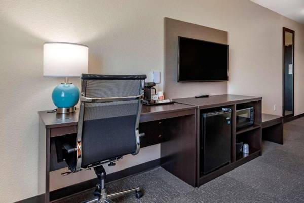 Workspace - Sleep Inn & Suites Lancaster-Platteville