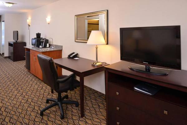 Workspace - Holiday Inn Express & Suites St. Croix Valley an IHG Hotel