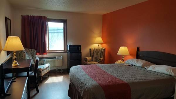 Motel 6-Saukville WI