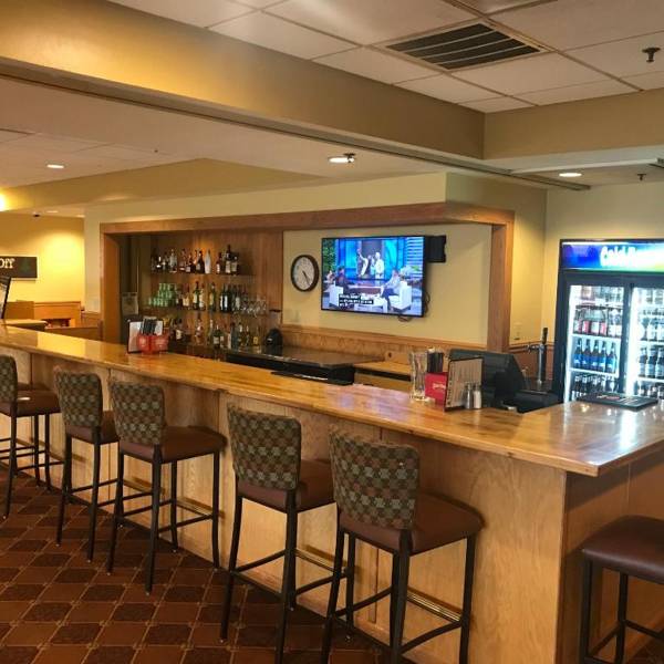 Days Inn & Suites by Wyndham Sutton Flatwoods